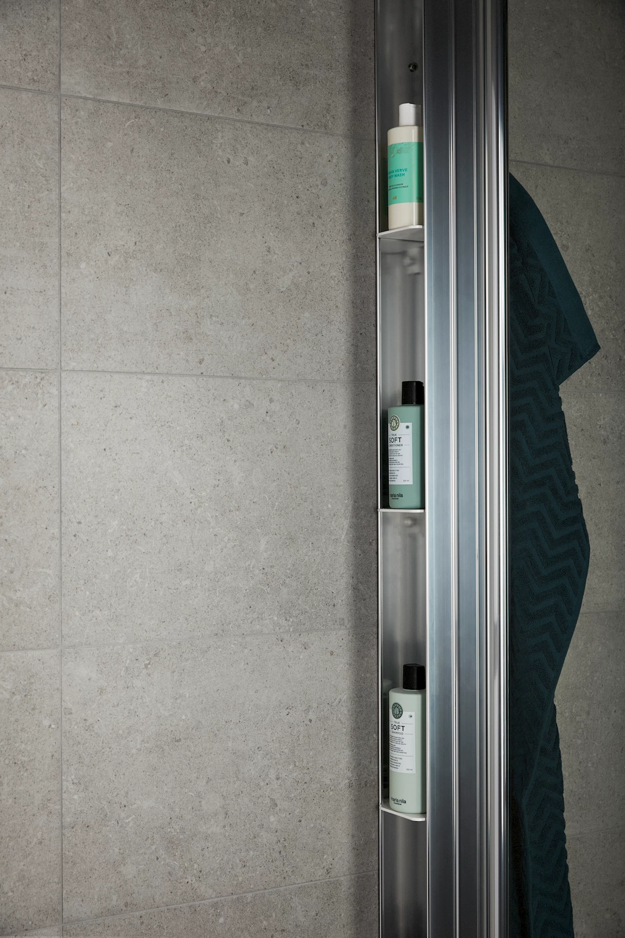 ART80000675 - PILE dusjoppbevaring, blankpolert - 