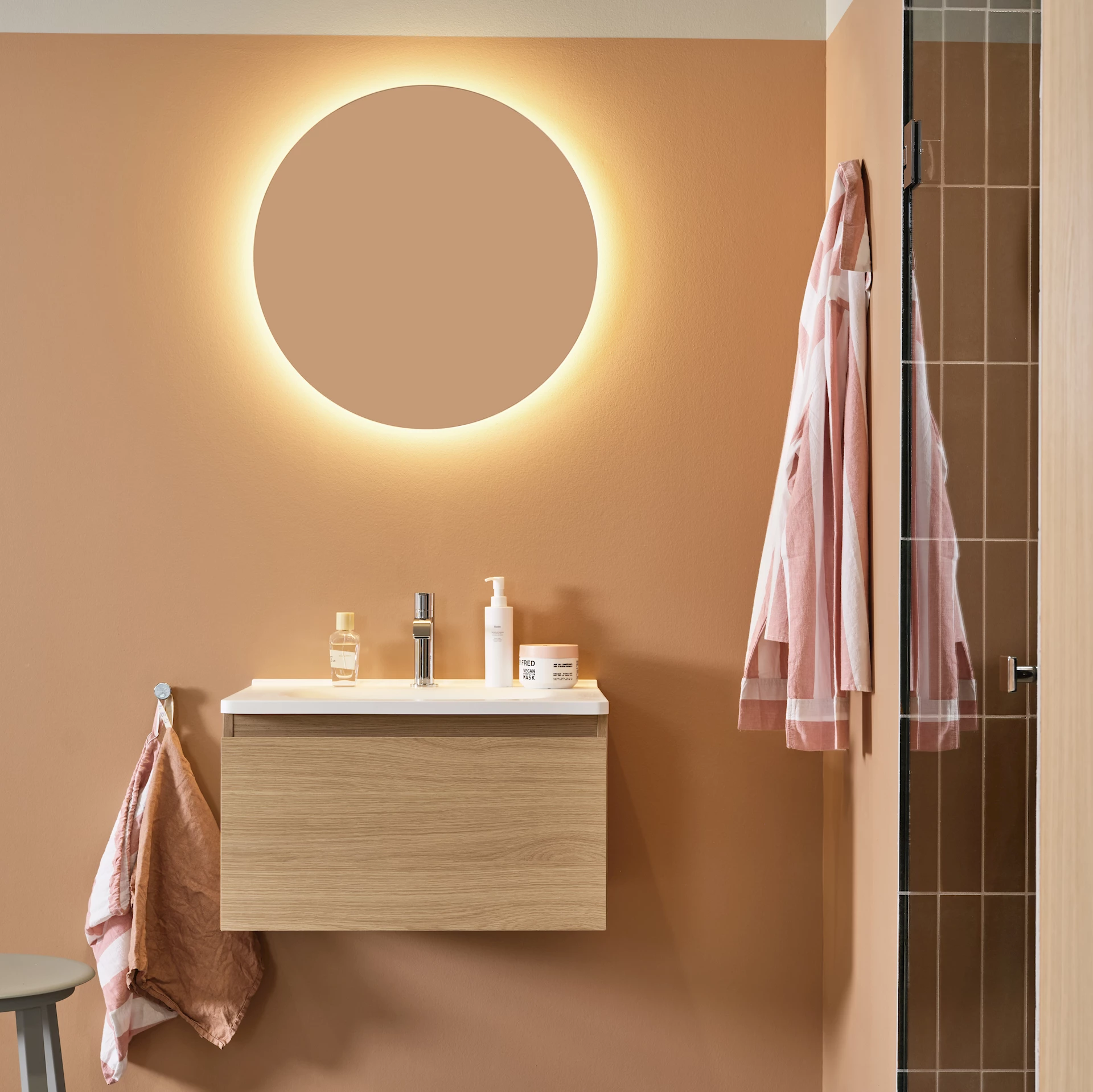 VB2022015 - Flow 600 Hvitpigmentert eik - 